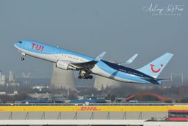 Tui Fly - Boeing B767-304-ER - PH-OYI - 25R - 19/01/2020