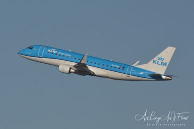 KLM_EMBRAER-ERJ170STD_PH-EXR_EBBR_25R_20220130_001