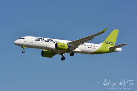 Air Baltic A220-300  YL-AAV