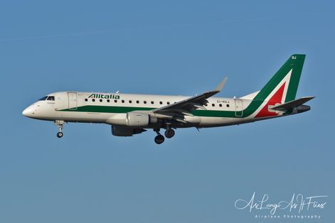 Alitalia  - ERJ-175 - EI-RDJ