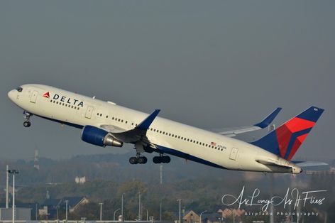 Delta Airlines - B767-324ER - N394DL