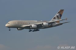 ETIHAD_A380-861_A6-APB_EGLL_09R_20180611_002