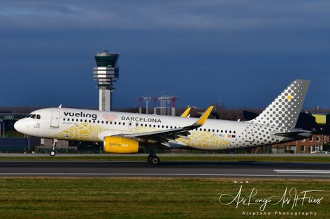 Vueling Airlines A320-232 EC-MNZ